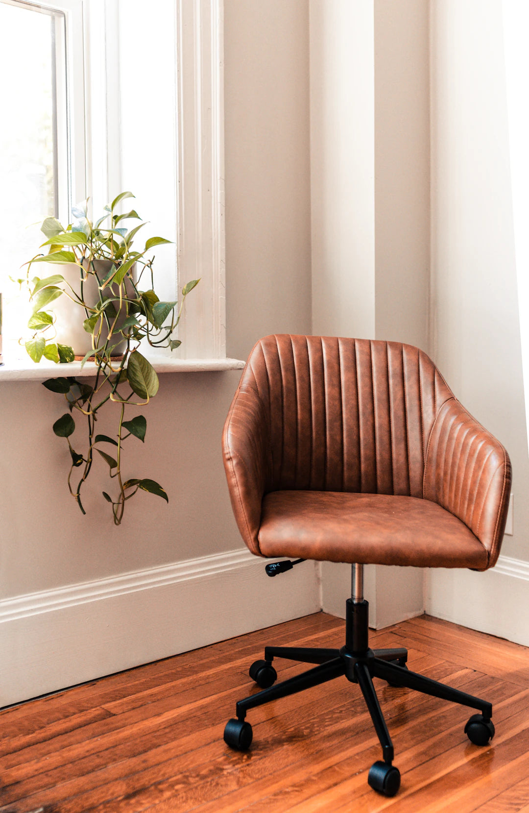 Stylish Office Chairs to Enhance Your Home Workspace