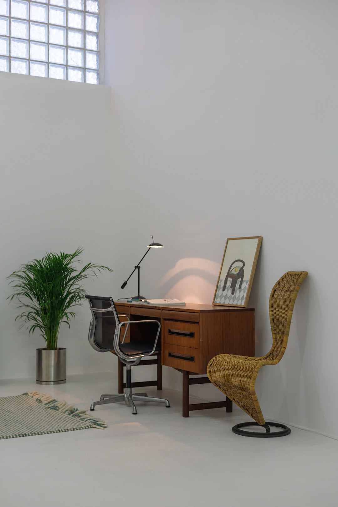 The Impact of Modern Furniture on Home Office Productivity