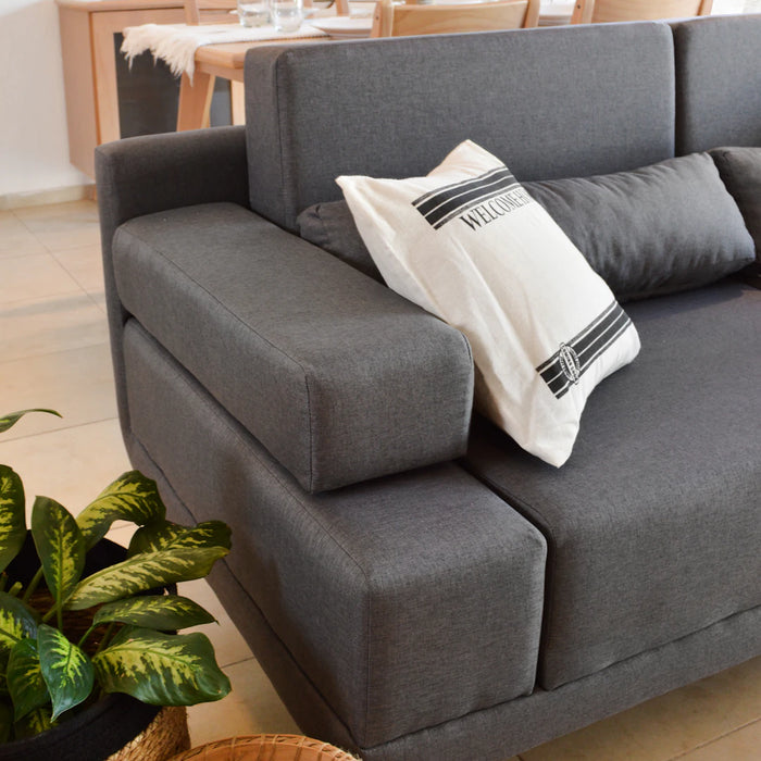 Customizable Sofas to Enhance Your Modern Living Room