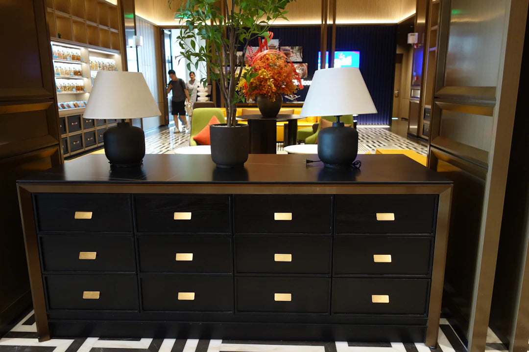 Stylish Dressers and Mirrors for Modern Bedroom Spaces