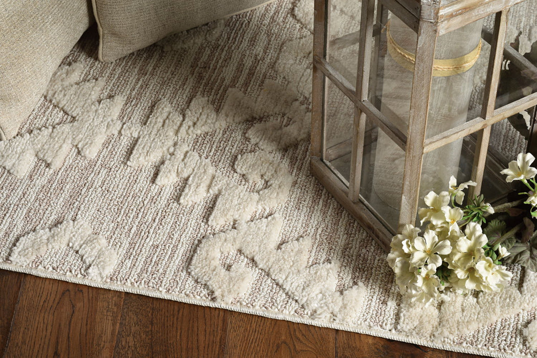 8' x 11' Diamond Area Rug - Ivory Beige