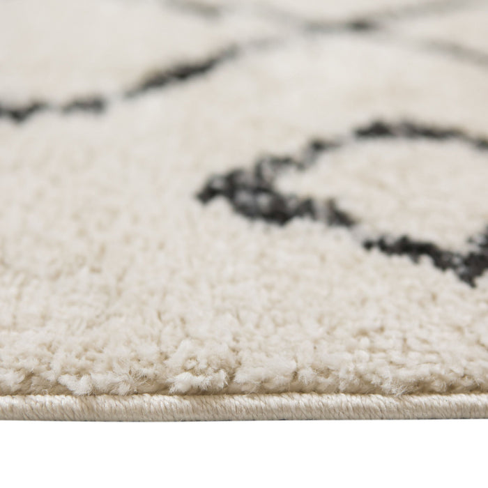 7' x 9' Geometric Shag Area Rug - Black And Ivory