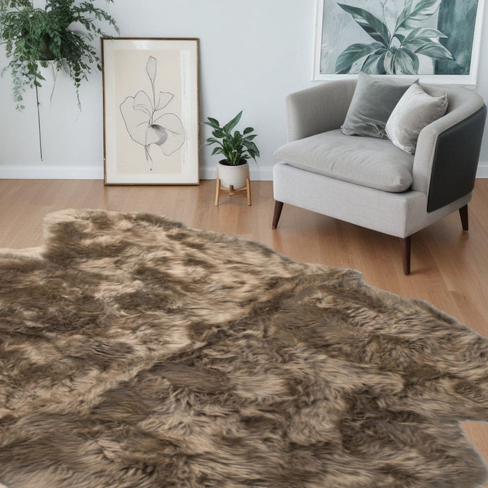 5' x 6' Wool Sheepskin Handmade Area Rug - Taupe