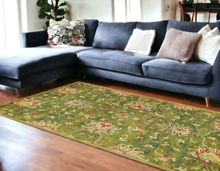 8' x 11' Wool Floral Handmade Area Rug - Green And Ivory