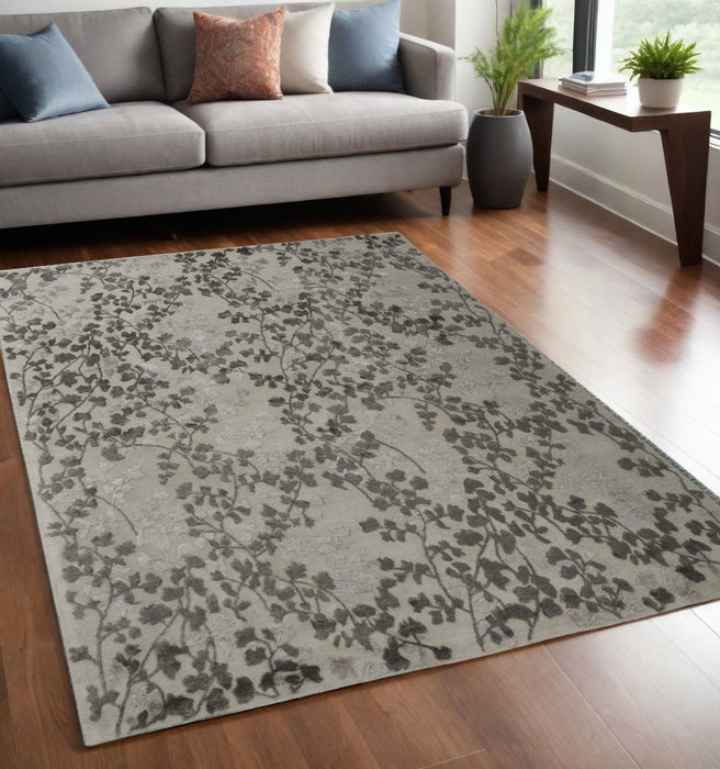 5' x 8' Floral Hand Tufted Area Rug - Gray And Silver