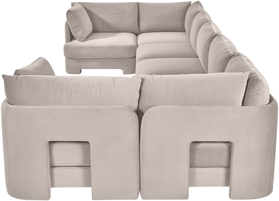 Meridian Furniture Hammond velvet performance fabric 7-piece U-shaped sectional sofa showcasing plush upholstery and modern design.