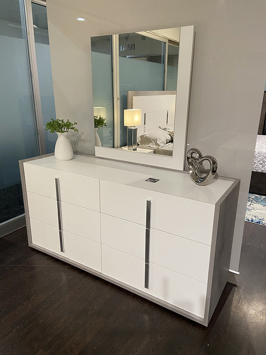J & M Furniture Ada Premium Dresser in Cemento/Bianco Opac