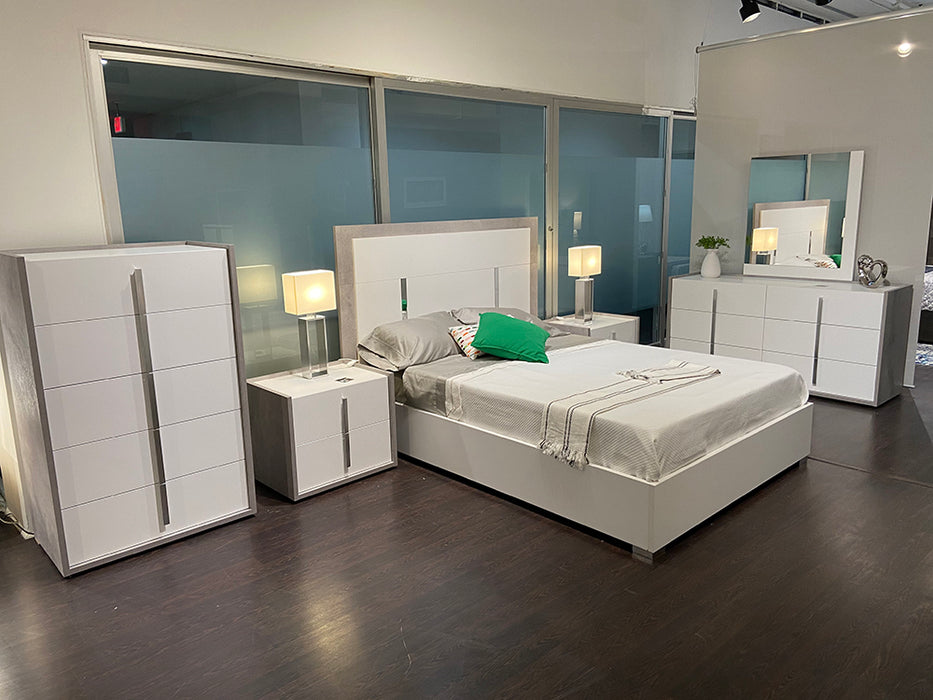 J & M Furniture Ada Premium Mirror in Cemento/Bianco Opac