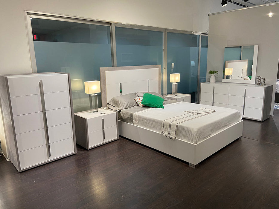 J & M Furniture Ada Premium Night Stand in Cemento/Bianco Opac