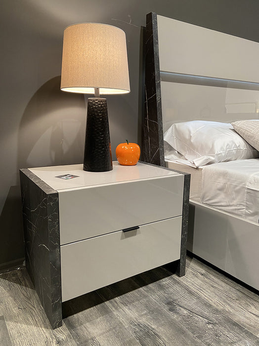 J & M Furniture Stoneage Premium Queen Bed in Lights Grigio