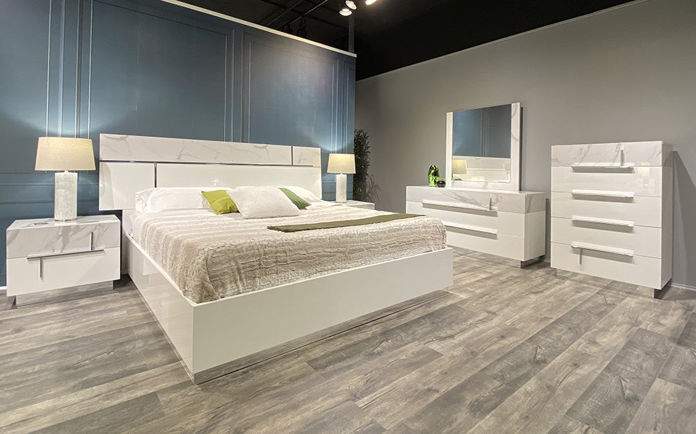 J & M Furniture Sunset Premium Chest in Bianco Luc+Stat