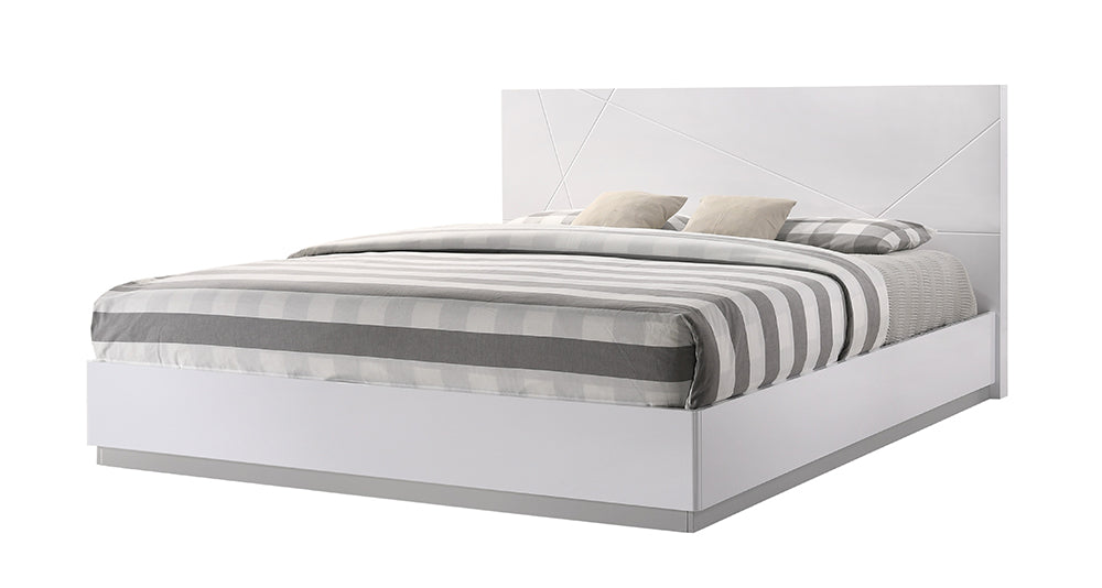 J & M Furniture Naples Full Size Bed in White