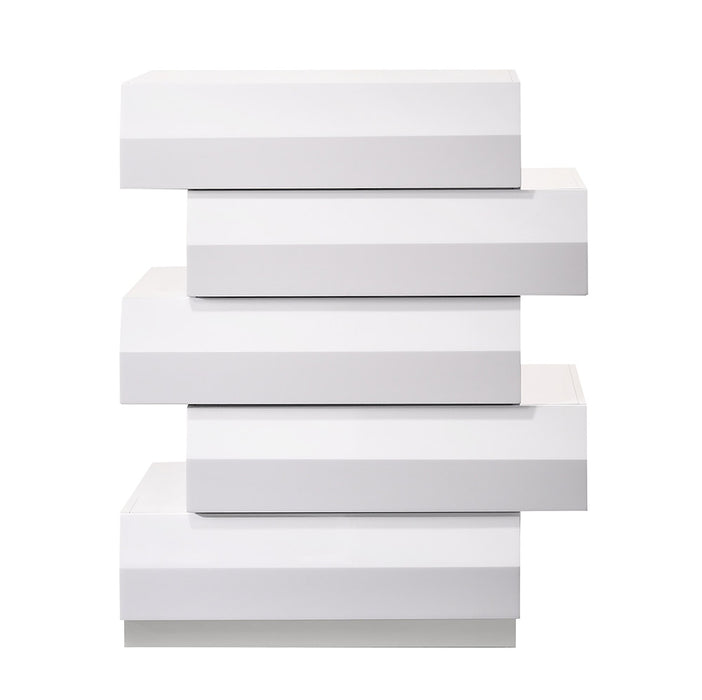 J & M Furniture Milan Chest in White