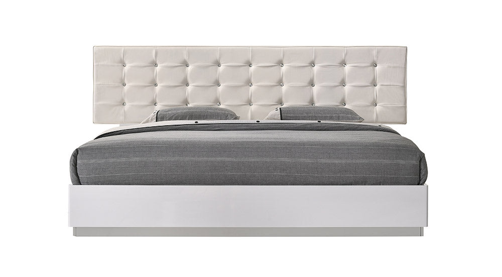 J & M Furniture Verona Full Size Bed in White