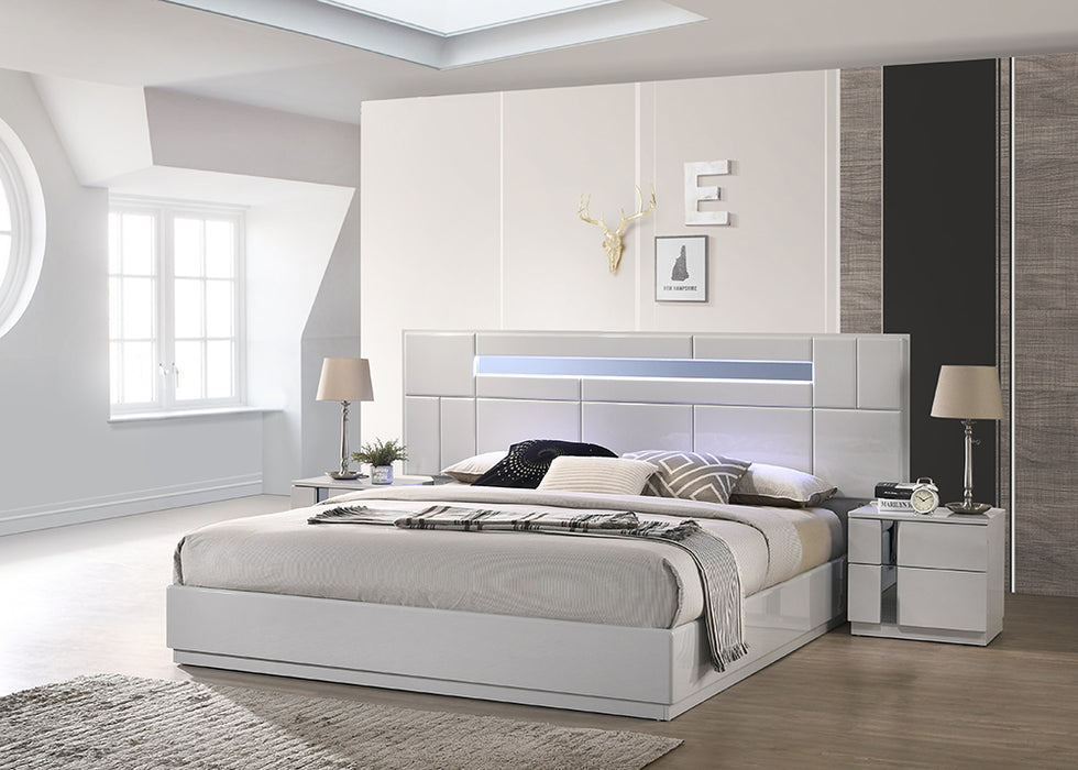 J & M Furniture Palermo King Size Bed in Grey