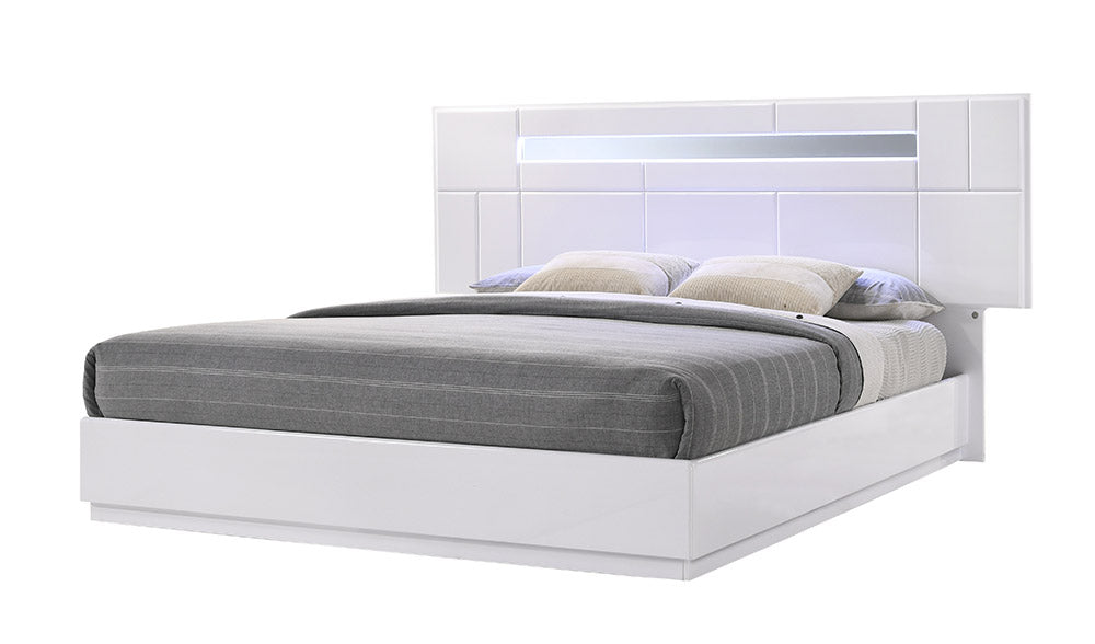 J & M Furniture Palermo Queen Size Bed in White