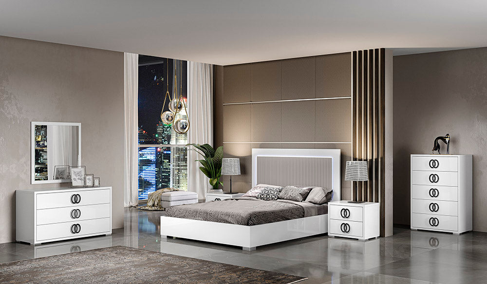 J & M Furniture Luxuria Queen Bed