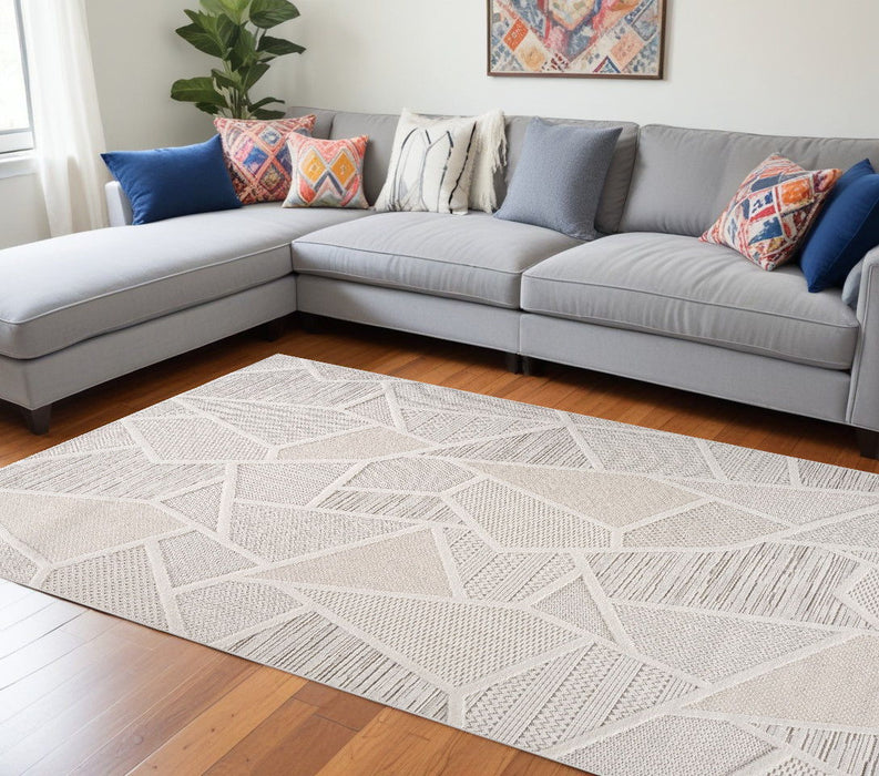 8' x 11' Geometric Distressed Area Rug - Cream And Beige