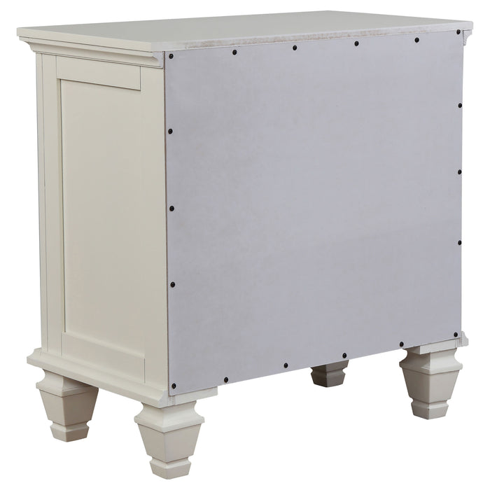Sandy Beach 4-piece Eastern King Bedroom Set Cream White