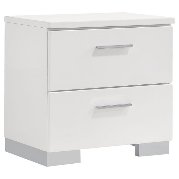 White high gloss Felicity 5-piece full bedroom furniture set by CoasterEssence, including bed frame, nightstands, and dresser.