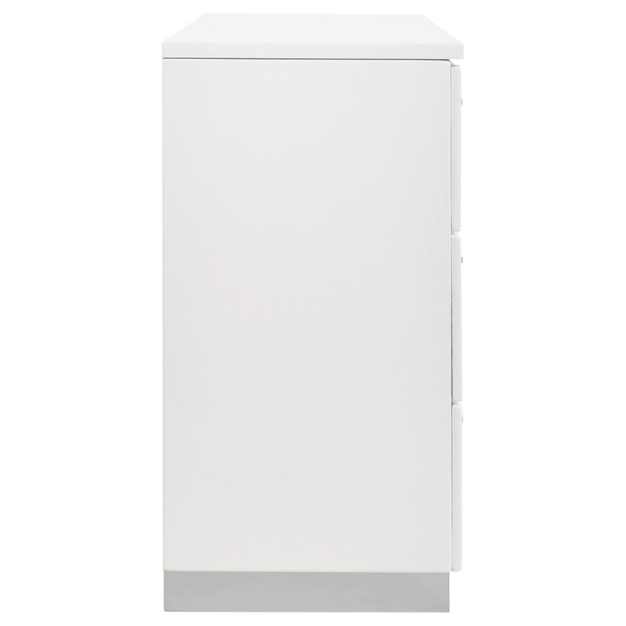 White high gloss Felicity 6-drawer dresser from CoasterEssence with sleek modern design and silver drawer handles.