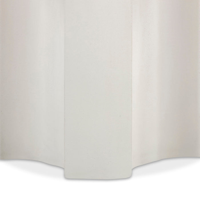 Cassandra - Indoor / Outdoor Concrete Round Table