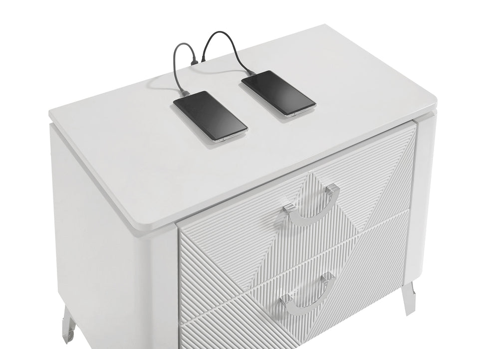 Cassia 4-piece Queen LED Bedroom Set White High Gloss