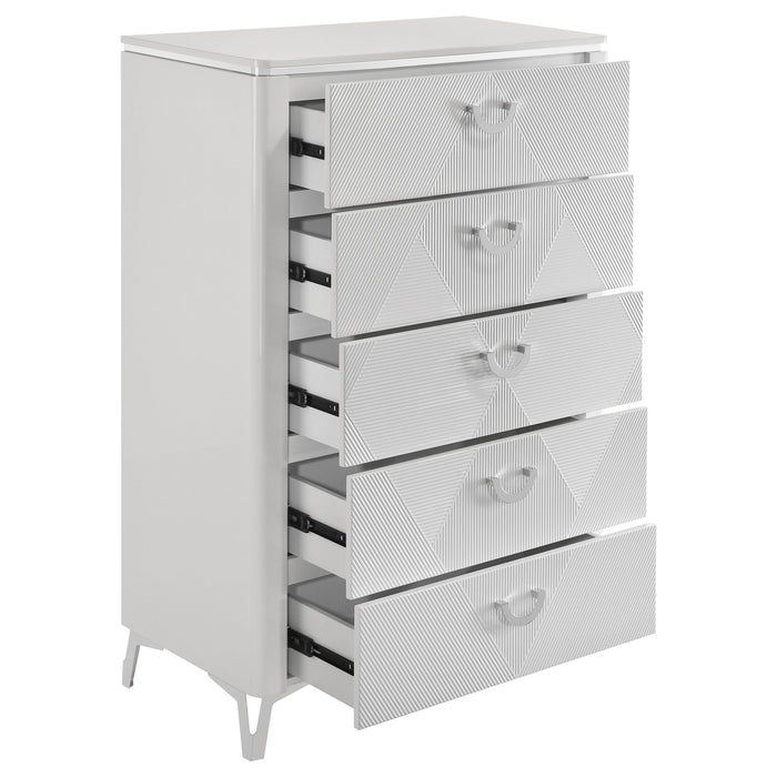 White high gloss CoasterEveryday Cassia 5-drawer bedroom chest of drawers with sleek modern design and silver handles.