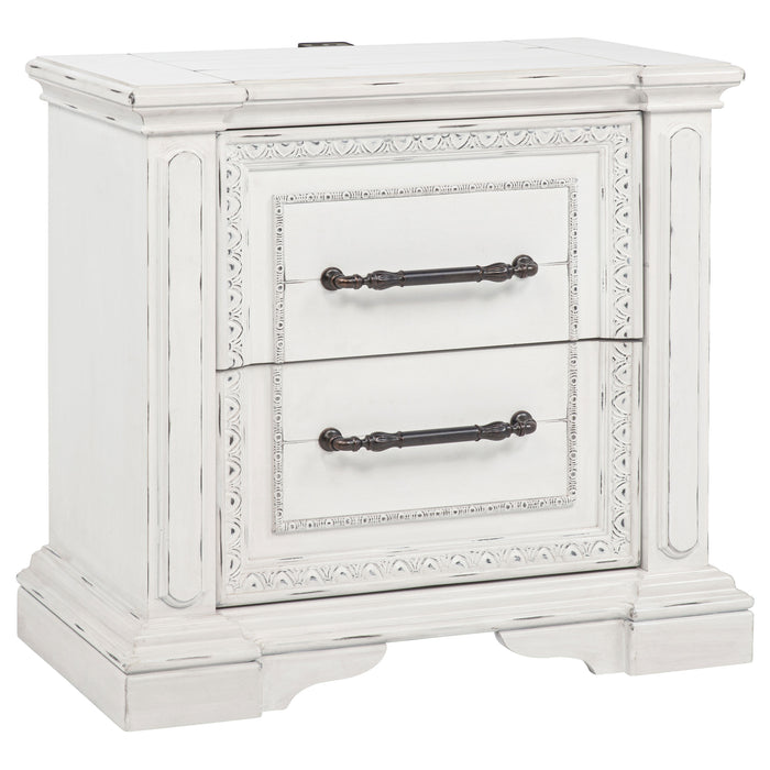 McKinney 5-piece Eastern King Bedroom Set Vintage White