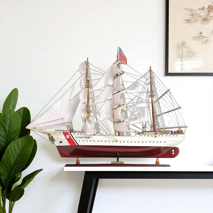 Hand Painted Boat - Maroon / White