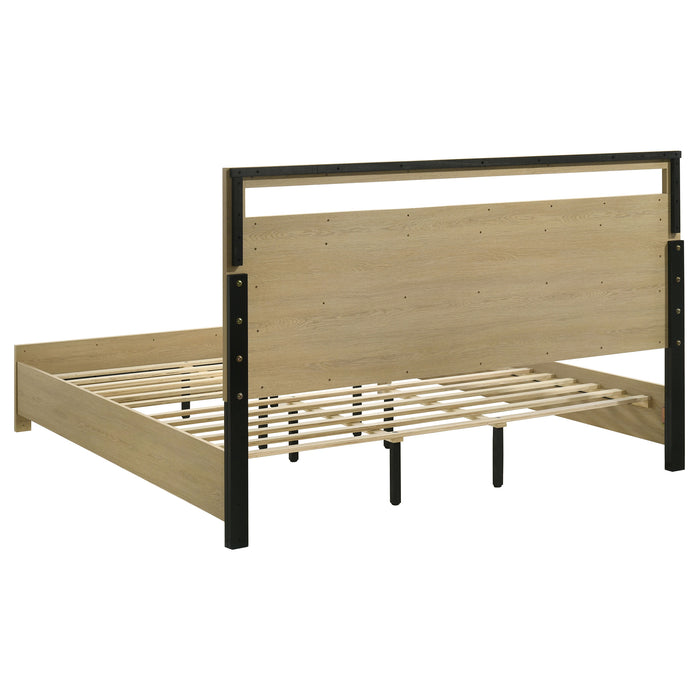Hendricks 5-piece Eastern King Bedroom Set Light Oak