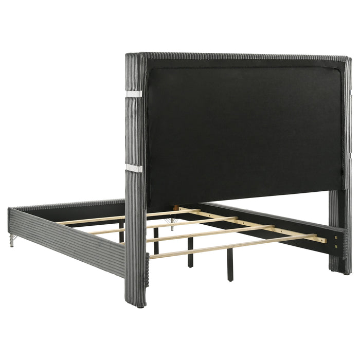 Lucia 5-piece Eastern King bedroom set by CoasterEveryday featuring grey and black furniture with a modern design.