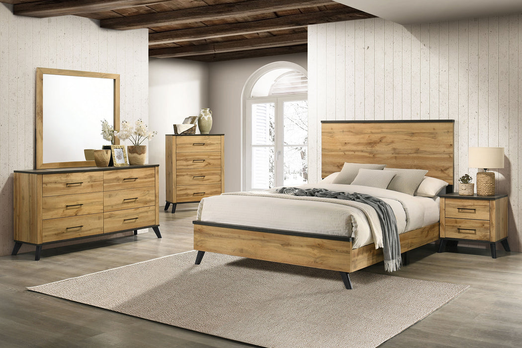 Natural pine Kaywood 4-drawer bedroom chest of drawers, CoasterEveryday furniture with a smooth finish and sturdy construction.