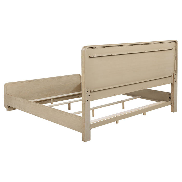 Ladera 4-piece Eastern King Bedroom Set Light Elm