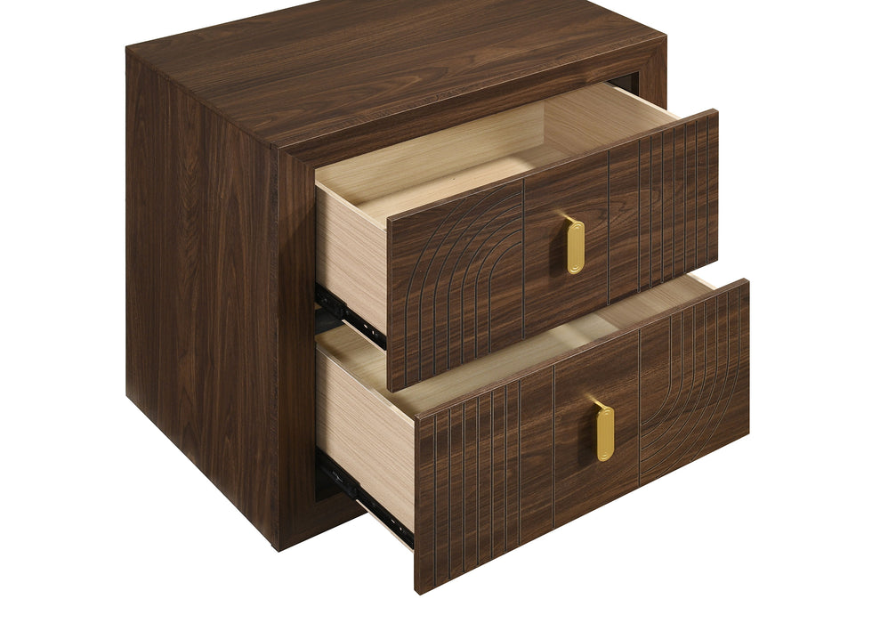 Etienne 4-piece Eastern King Bedroom Set Walnut