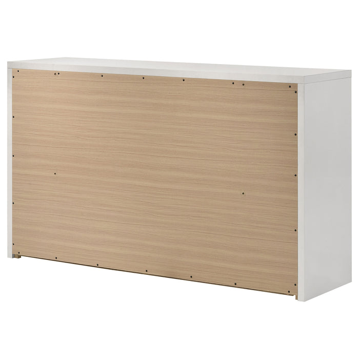 DRESSER