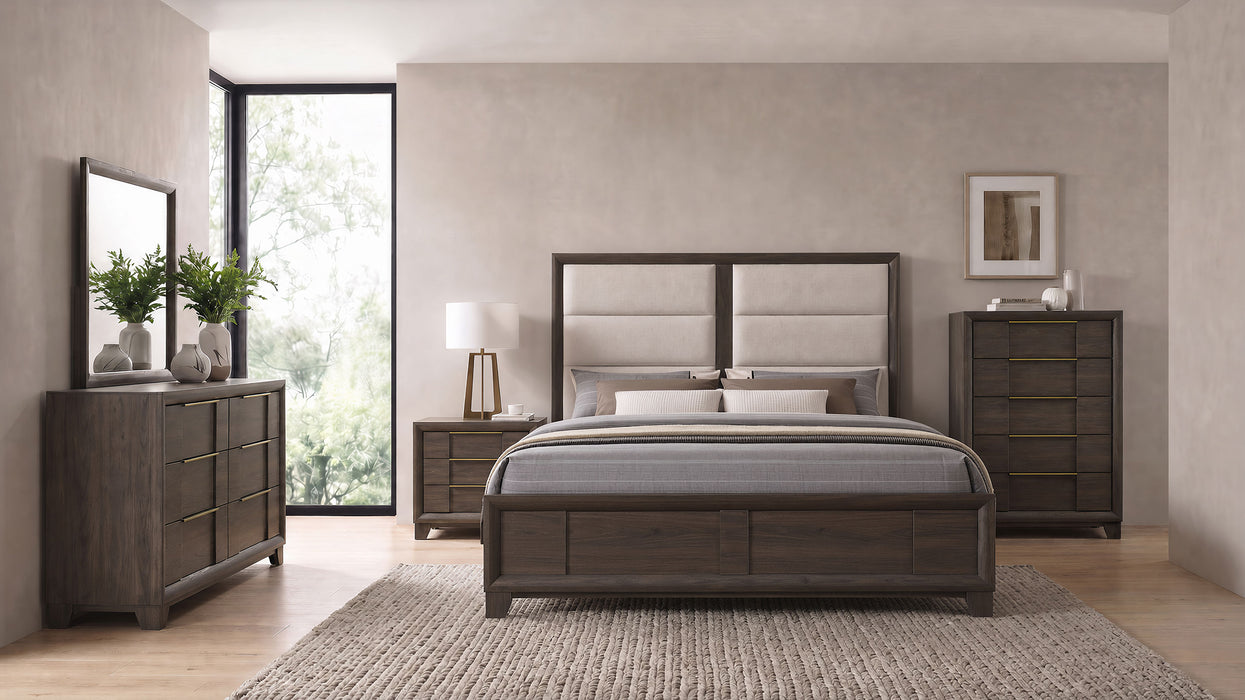 Farre 5-piece Eastern King Bedroom Set Dark Brown
