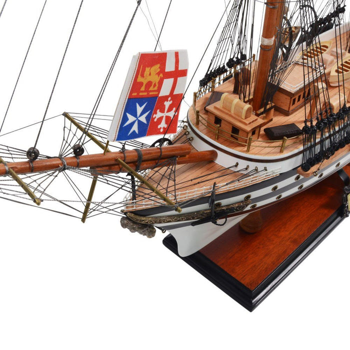 Hand Painted Model Boat (624660) - White / Dark Brown