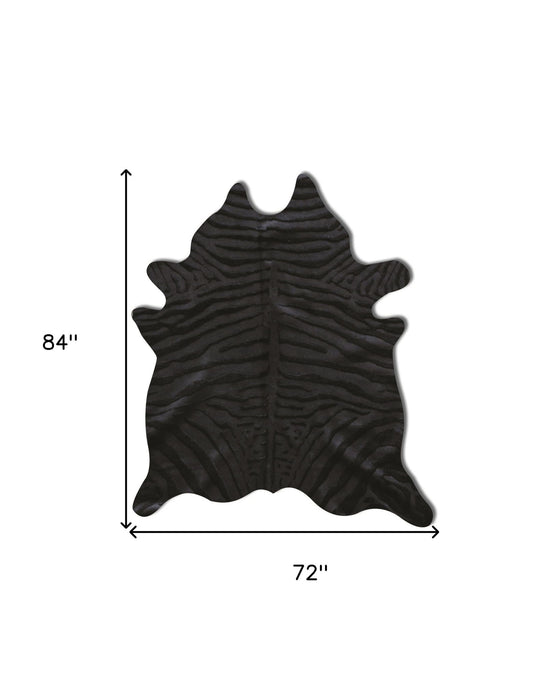5' x 7' Hand Knotted Area Rug - Black Cowhide