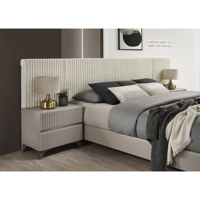 J & M Furniture Grace Modern King Bed