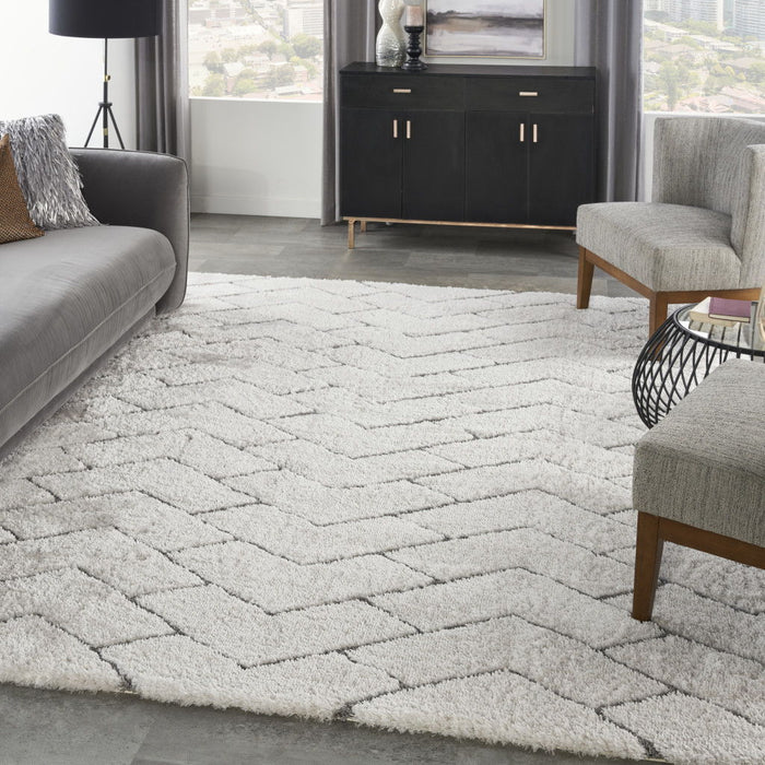 8' X 10' Chevron Shag Area Rug - Ivory And Gray