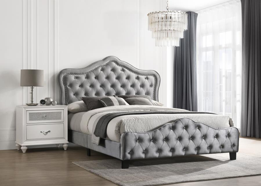 Bella - Upholstered California King Panel Bed - Gray