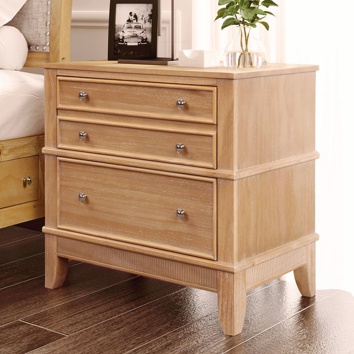 Giga Hazel 3-drawer solid wood side table with silver handles, ideal for living room, hallway, or entryway decor.