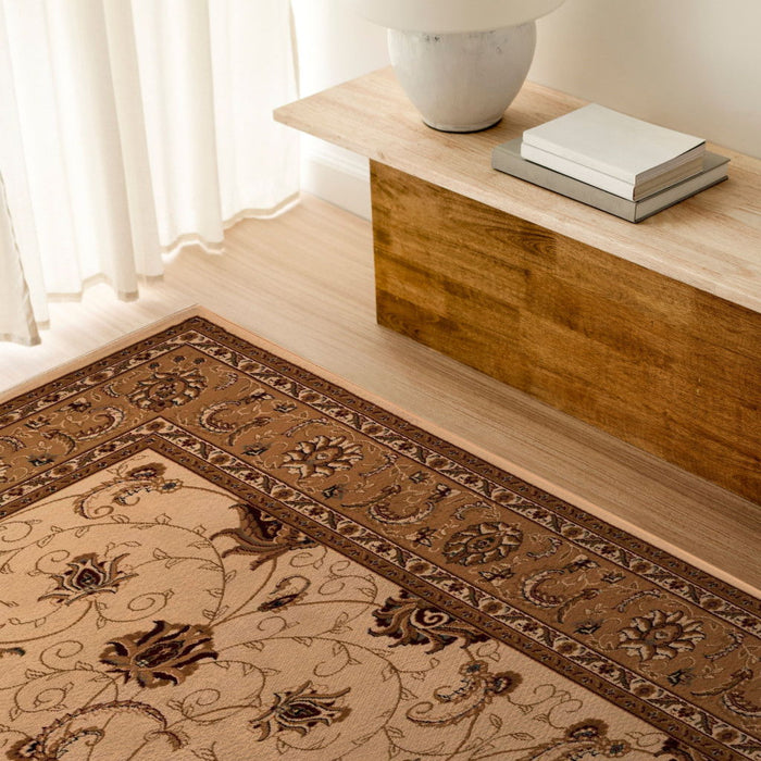 7' x 9' Oriental Power Loom Area Rug - Beige And Ivory