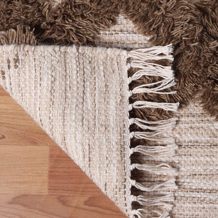 8' x 10' Wool Geometric Power Loom Stain Resistant Area Rug With Fringe - Sand And Taupe