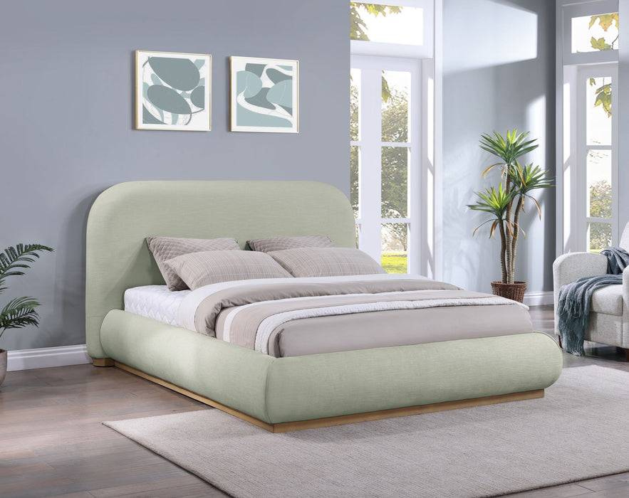 Vaughn - Chenille Bed With Natural Base