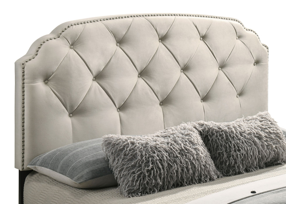 Marianna 4-drawer Upholstered Eastern King Storage Bed Cream