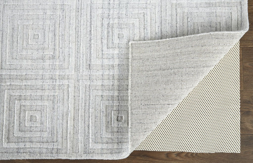 5' x 8' Striped Hand Woven Area Rug - White And Silver