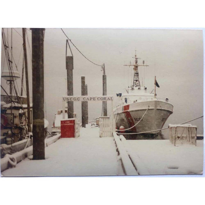 Hand Painted Model Boat (624445) - Gray