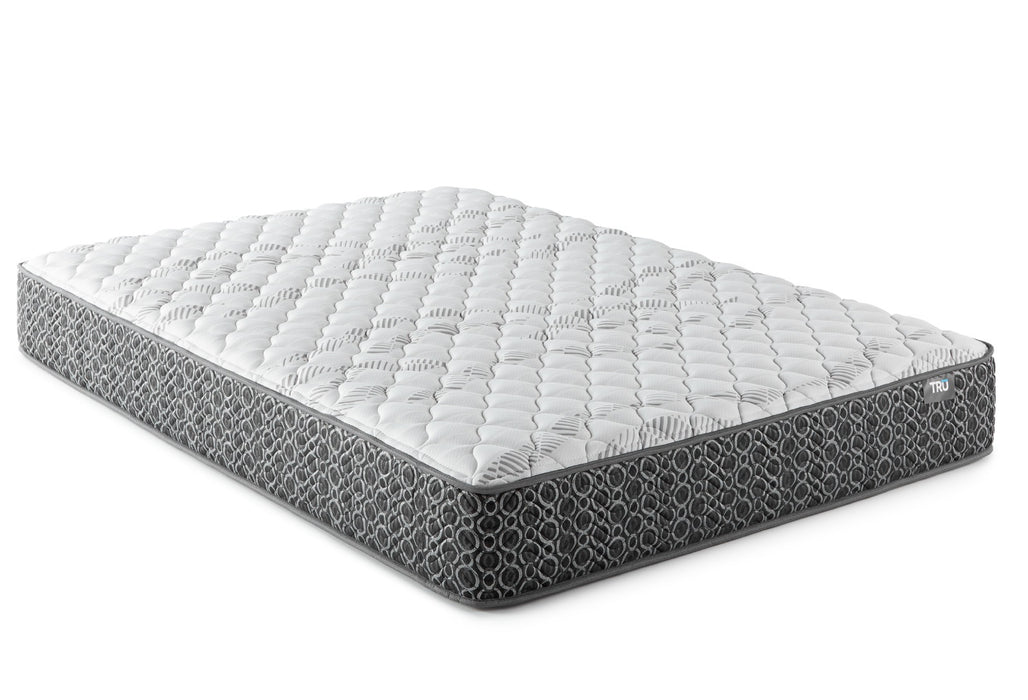 CoasterEveryday Hayes full firm hybrid mattress in white with a tight top, showcasing its plush, supportive surface for restful sleep.